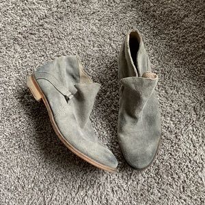FREE PEOPLE grey suede booties